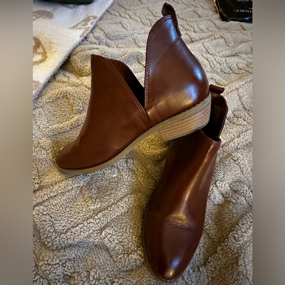 Universal Threads boots - Picture 2 of 6